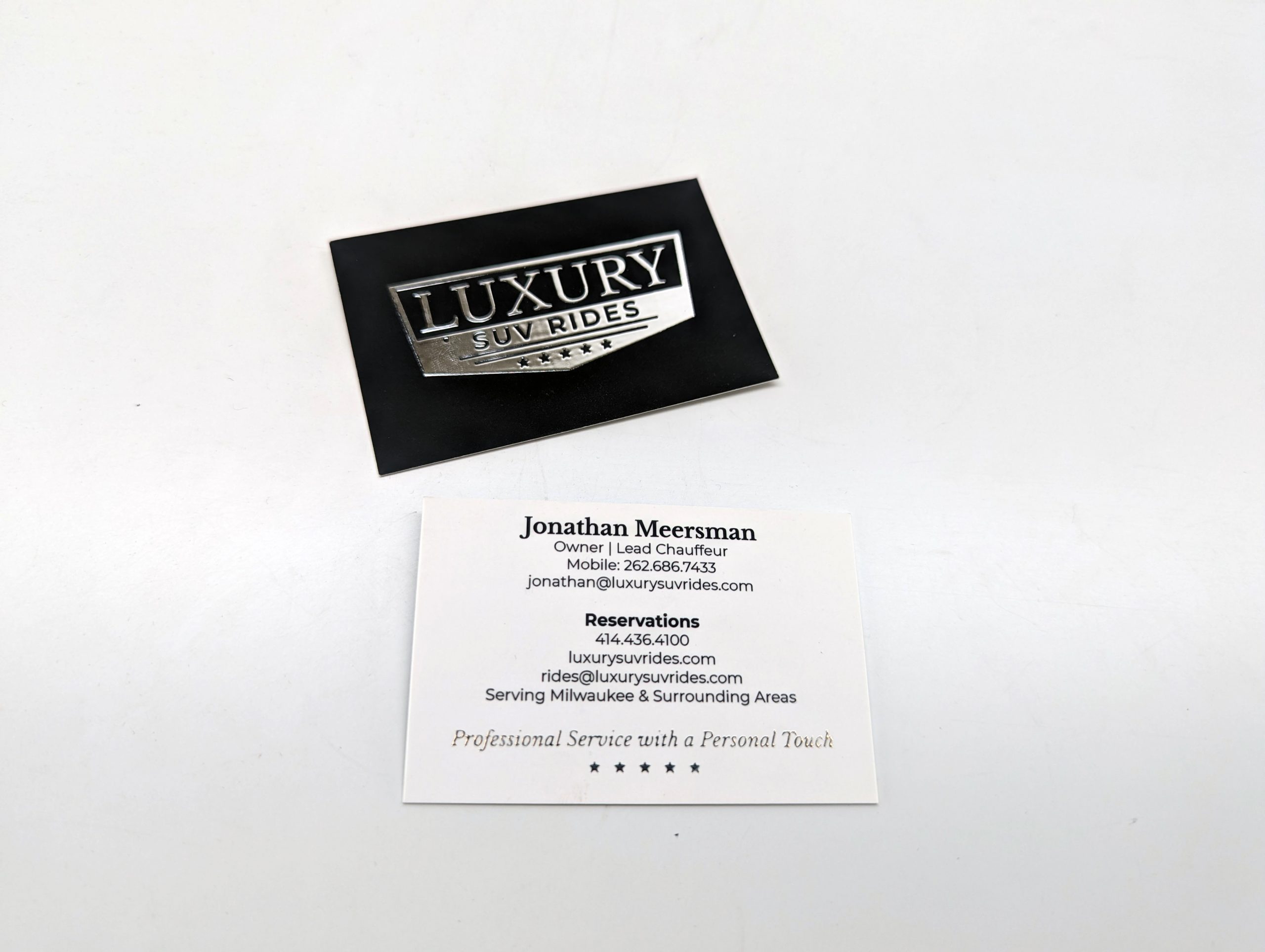 Luxery SUV Ride Logo